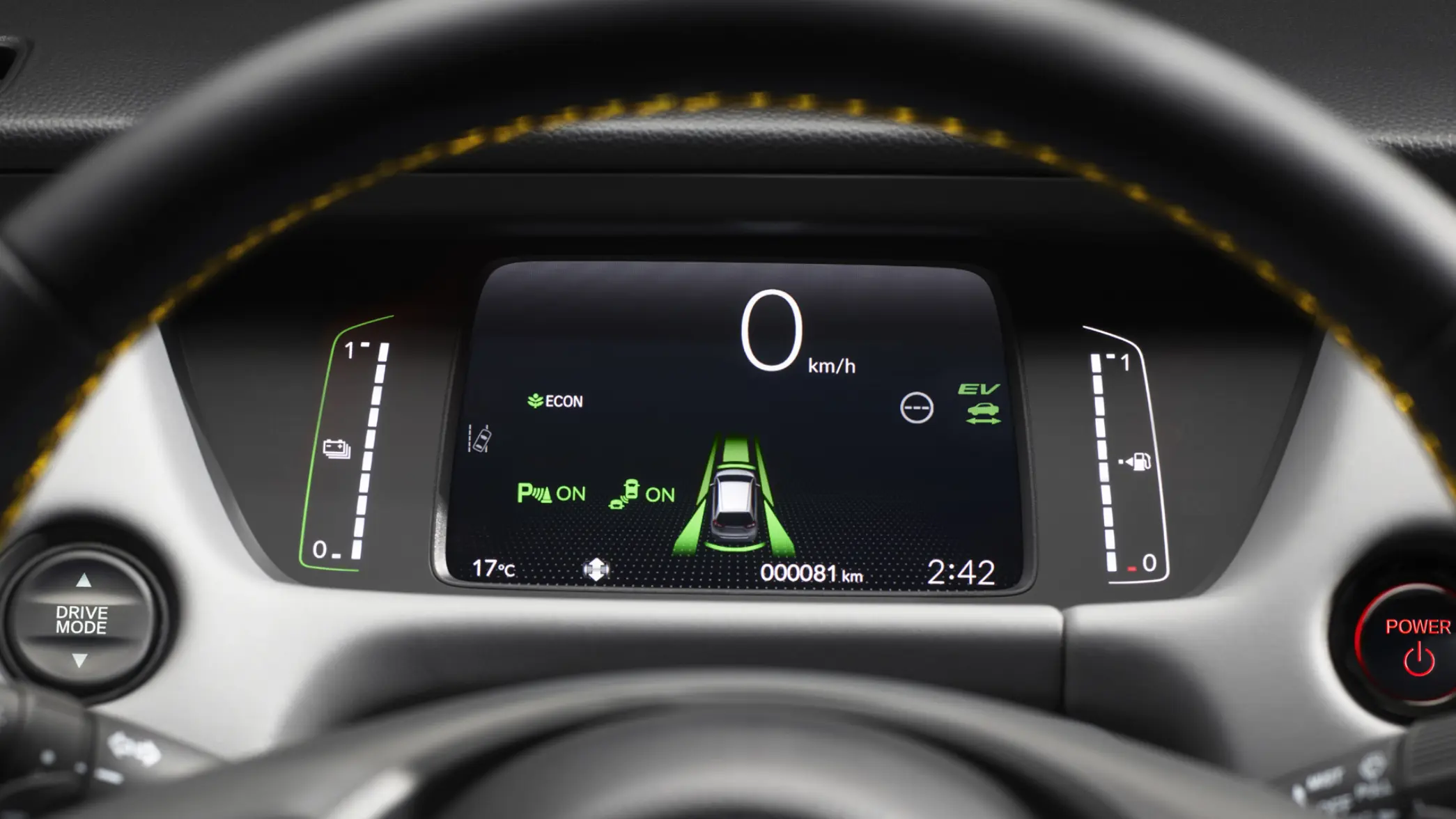 Detailný pohľad na systém Honda SENSING vo vnútri modelu Jazz Hybrid.