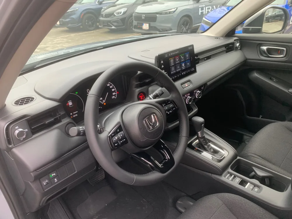 HR-V 1.5 i-MMD HYBRID výbava ELEGANCE automat eCVT po Facelifte!!! - SKLADOM, K ODBERU!!! AKCIA!!! HR-V S FINANČNOU ZĽAVOU AŽ 4 620 € s DPH!!! - fotografia 11