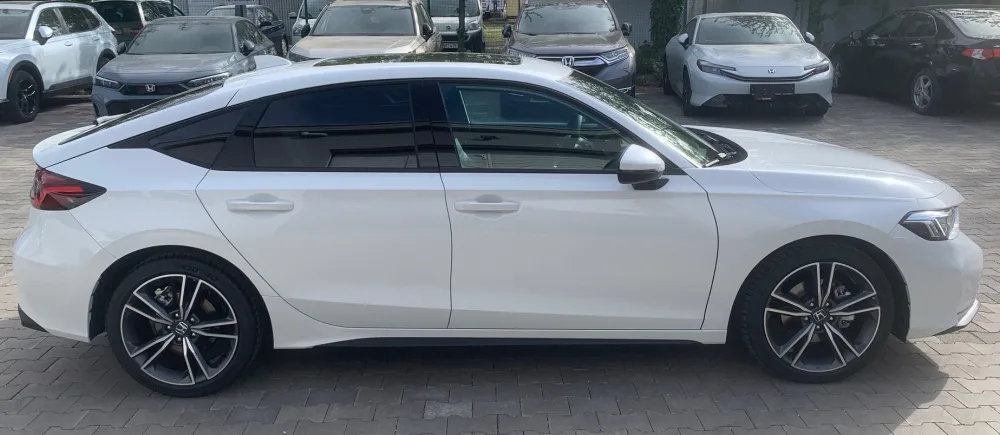 HONDA CIVIC 2.0 I-MMD HYBRID výbava ADVANCE automat 2026 - SKLADOM, K ODBERU !!! AKCIA !!! S FINANČNOU ZĽAVOU AŽ 3 500 € s DPH!!! - fotografia 3