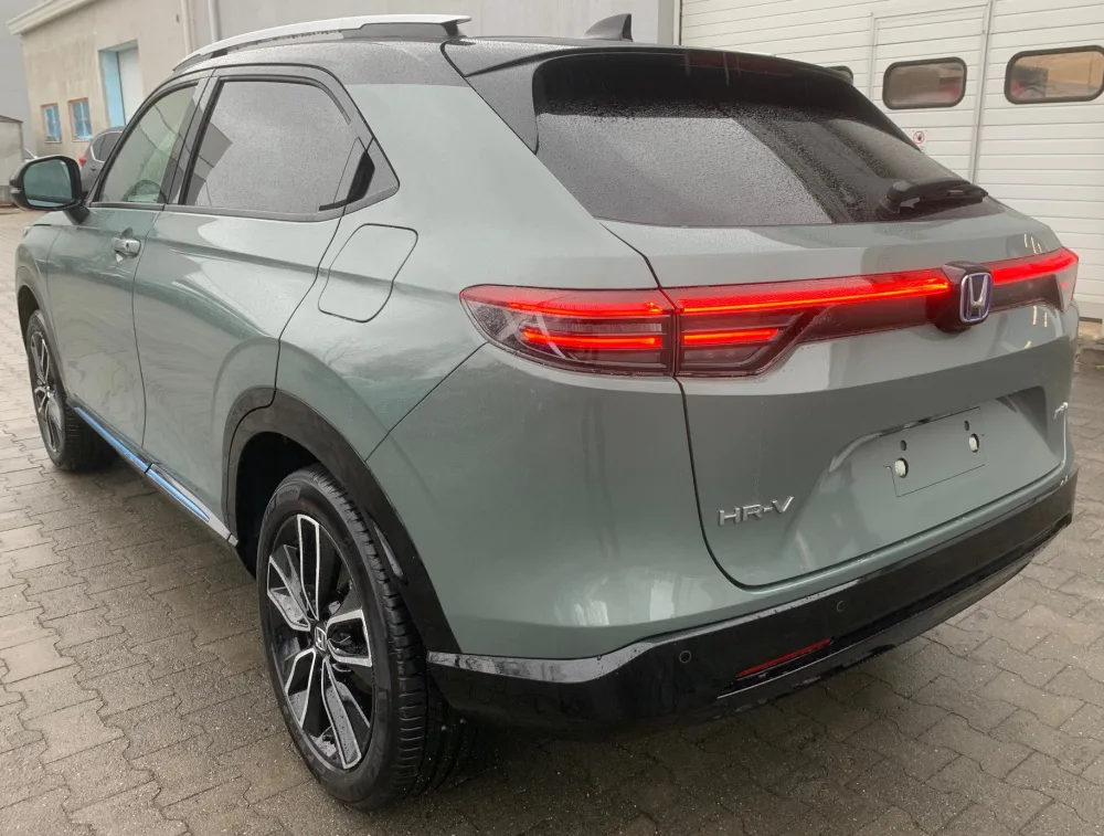 HR-V 1.5 i-MMD HYBRID výbava ADVANCE STYLE automat eCVT po Facelifte!!! - SKLADOM, K ODBERU!!! AKCIA!!! HR-V S FINANČNOU ZĽAVOU AŽ 4 700 € s DPH!!! - fotografia 8
