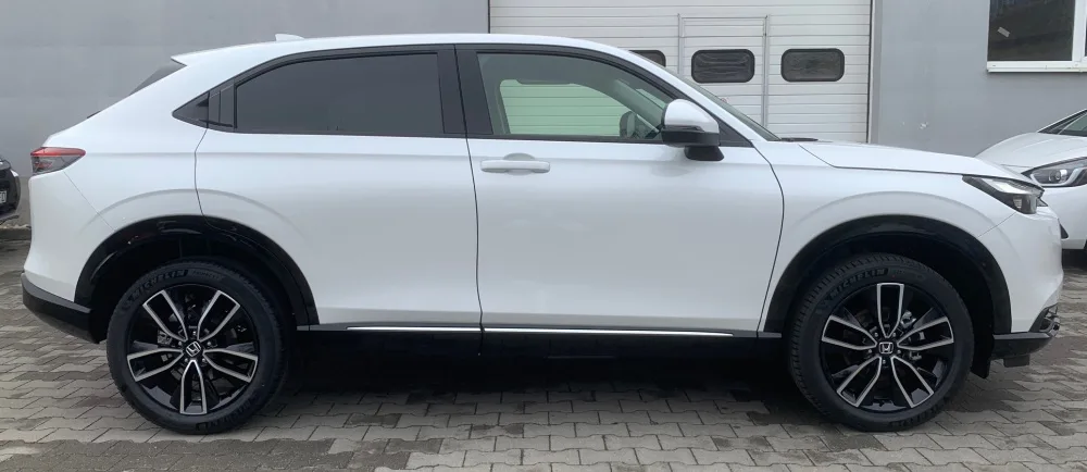 HR-V 1.5 i-MMD HYBRID výbava ADVANCE automat eCVT po Facelifte! - SKLADOM, K ODBERU! AKCIA! HR-V S FINANČNOU ZĽAVOU AŽ 4 620 € s DPH !!! - fotografia 4