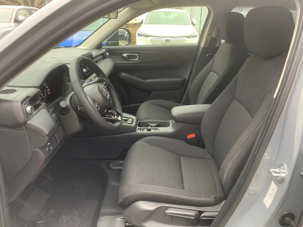 HR-V 1.5 i-MMD HYBRID výbava ELEGANCE automat eCVT po Facelifte!!! - SKLADOM, K ODBERU!!! AKCIA!!! HR-V S FINANČNOU ZĽAVOU AŽ 4 620 € s DPH!!! - fotografia 10