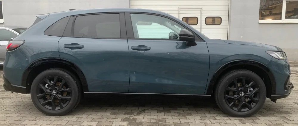 NOVINKA ZR-V 2.0 i-MMD HYBRID výbava SPORT automat 2026 - SKLADOM, K ODBERU !!! AKCIA !!! ZR-V S FINANČNOU ZĽAVOU 5 180 € s DPH !!! - fotografia 3