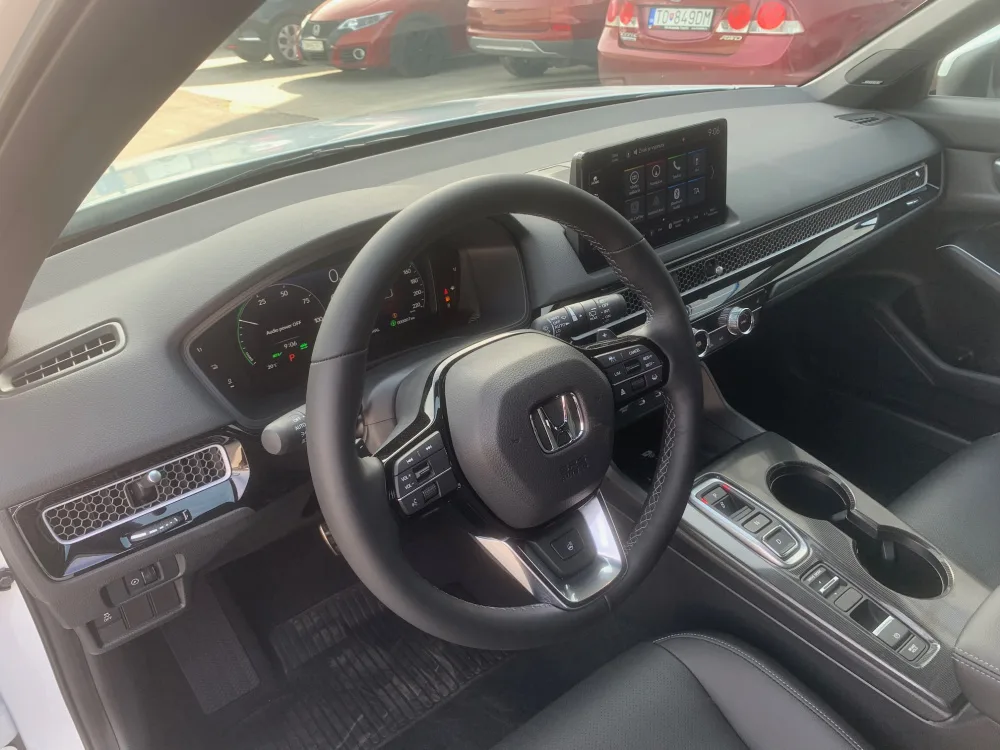 HONDA CIVIC 2.0 I-MMD HYBRID výbava ADVANCE automat 2026 - SKLADOM, K ODBERU !!! AKCIA !!! S FINANČNOU ZĽAVOU AŽ 3 500 € s DPH!!! - fotografia 12