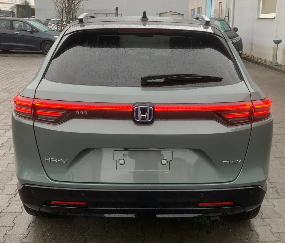 HR-V 1.5 i-MMD HYBRID výbava ADVANCE STYLE automat eCVT po Facelifte!!! - SKLADOM, K ODBERU!!! AKCIA!!! HR-V S FINANČNOU ZĽAVOU AŽ 4 700 € s DPH!!! - fotografia 6