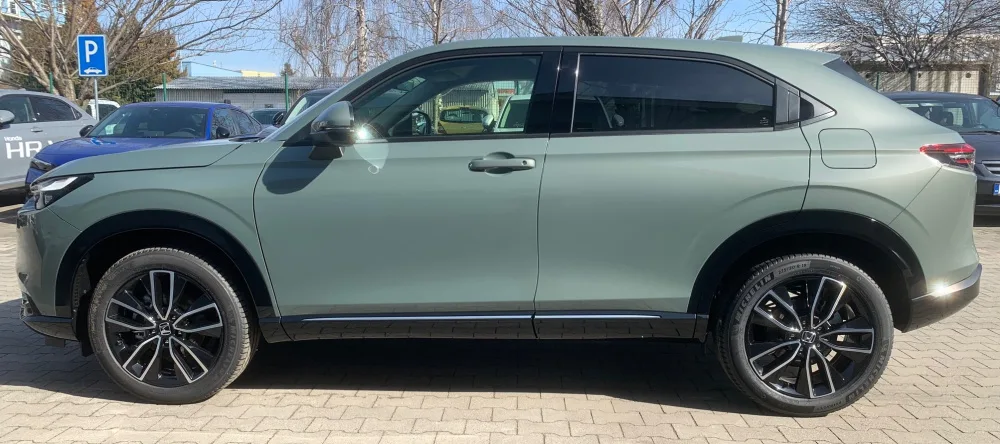 HR-V 1.5 i-MMD HYBRID výbava ELEGANCE automat eCVT po Facelifte!!! - SKLADOM, K ODBERU!!! AKCIA!!! HR-V S FINANČNOU ZĽAVOU AŽ 4 300 € s DPH!!! - fotografia 4