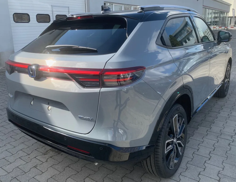 HR-V 1.5 i-MMD HYBRID výbava ADVANCE STYLE automat eCVT po Facelifte!!! - SKLADOM, K ODBERU!!! AKCIA!!! HR-V S FINANČNOU ZĽAVOU AŽ 4 700 € s DPH !!! - fotografia 7