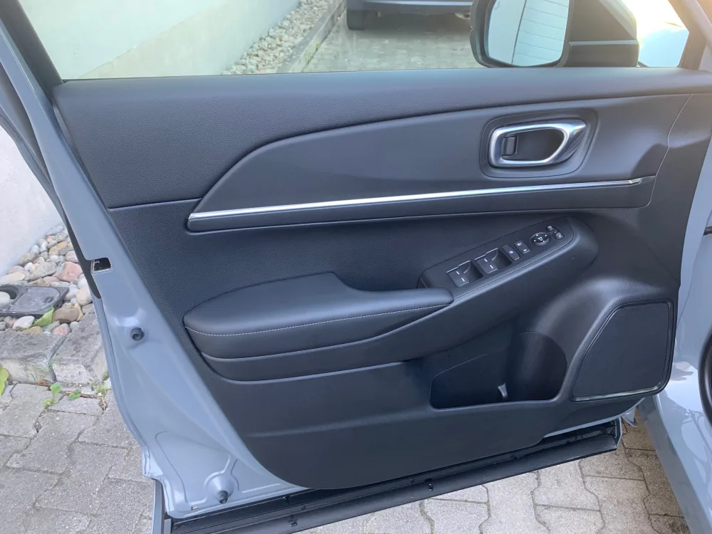 HR-V 1.5 i-MMD HYBRID výbava ADVANCE PLUS automat eCVT po Facelifte! - SKLADOM, K ODBERU!!! AKCIA!!! PREDVÁDZACIE VOZIDLO S FINANČNOU ZĽAVOU AŽ 7 820 € s DPH !!! - fotografia 12