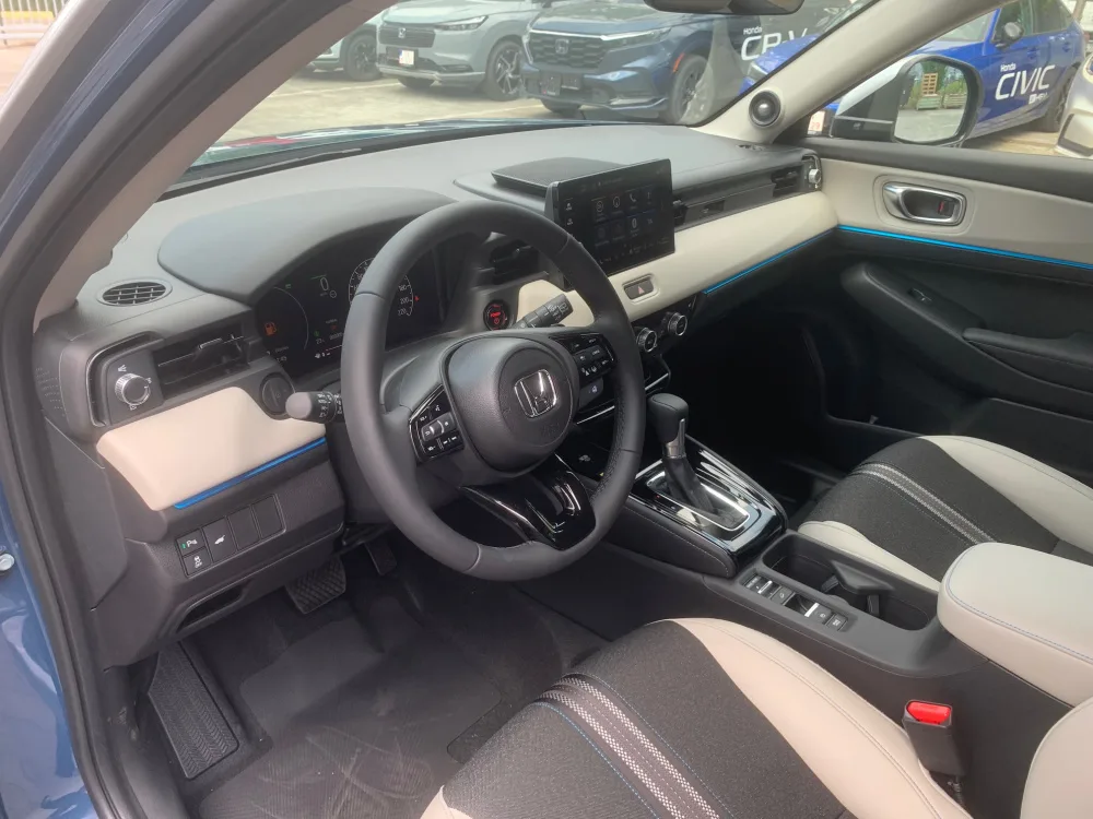 HR-V 1.5 i-MMD HYBRID výbava ADVANCE STYLE automat eCVT po Facelifte! - SKLADOM, K ODBERU! AKCIA! HR-V S FINANČNOU ZĽAVOU AŽ 5 120 € s DPH!!! - fotografia 13