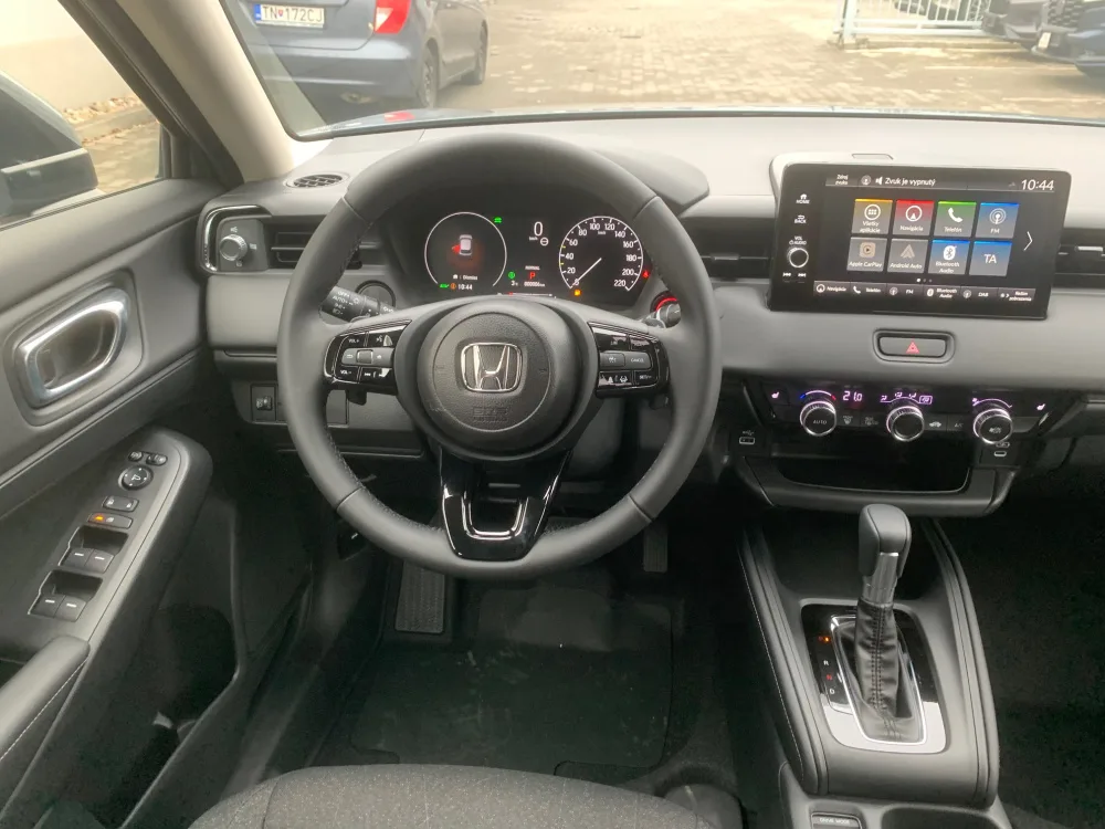 HR-V 1.5 i-MMD HYBRID výbava ELEGANCE automat eCVT po Facelifte!!! - SKLADOM, K ODBERU!!! AKCIA!!! HR-V S FINANČNOU ZĽAVOU AŽ 4 620 € s DPH!!! - fotografia 14