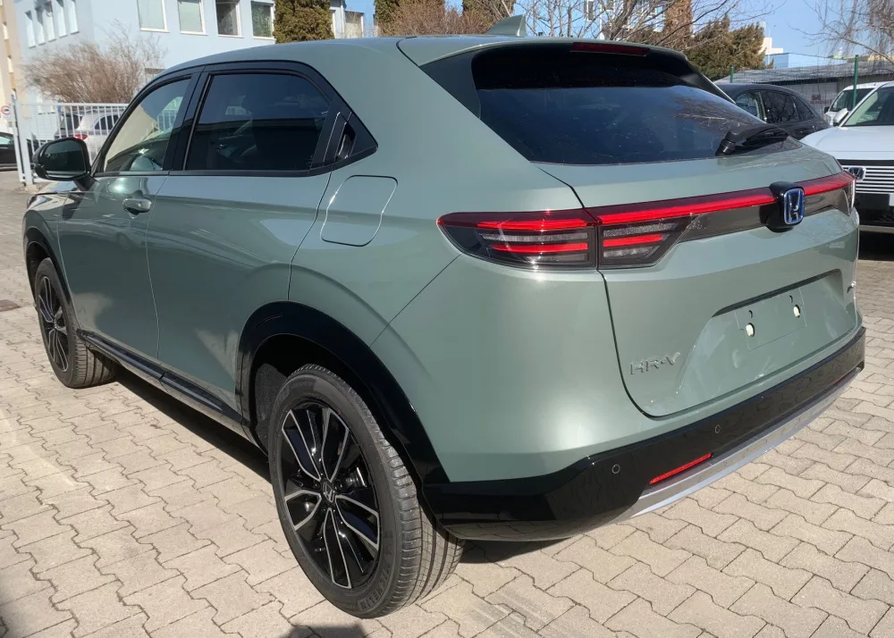 HR-V 1.5 i-MMD HYBRID výbava ELEGANCE automat eCVT po Facelifte!!! - SKLADOM, K ODBERU!!! AKCIA!!! HR-V S FINANČNOU ZĽAVOU AŽ 4 300 € s DPH!!! - fotografia 8