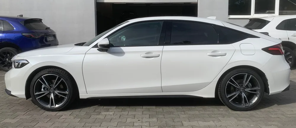 HONDA CIVIC 2.0 I-MMD HYBRID výbava ADVANCE automat 2026 - SKLADOM, K ODBERU !!! AKCIA !!! S FINANČNOU ZĽAVOU AŽ 3 500 € s DPH!!! - fotografia 2