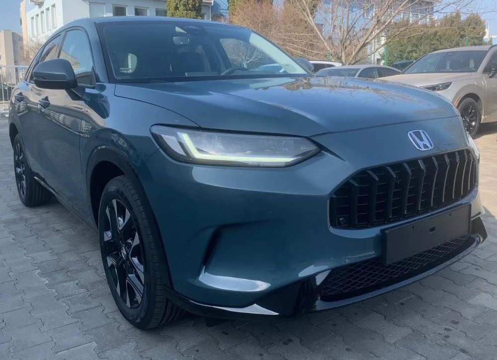 NOVINKA ZR-V 2.0 i-MMD HYBRID výbava ADVANCE automat 2026 - SKLADOM, K ODBERU !!! AKCIA !!! ZR-V S FINANČNOU ZĽAVOU 5 180 € s DPH !!! - fotografia 8