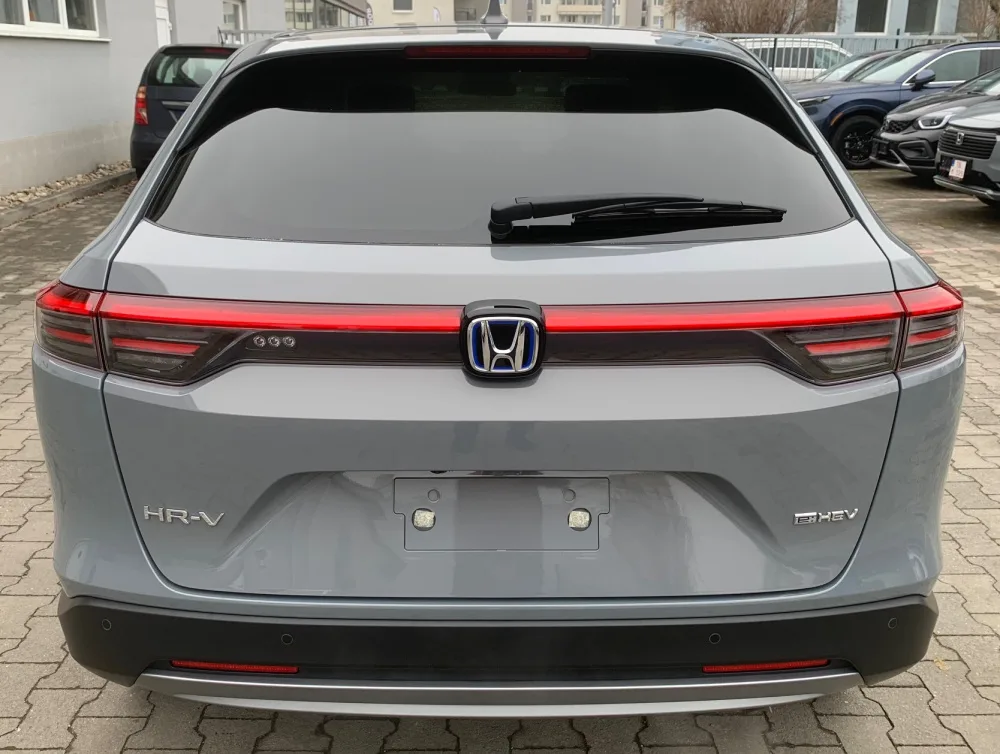 HR-V 1.5 i-MMD HYBRID výbava ELEGANCE automat eCVT po Facelifte!!! - SKLADOM, K ODBERU!!! AKCIA!!! HR-V S FINANČNOU ZĽAVOU AŽ 4 620 € s DPH!!! - fotografia 5