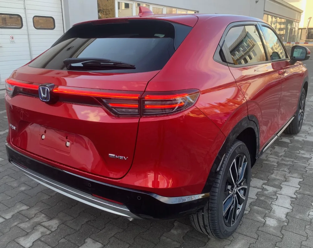 HR-V 1.5 i-MMD HYBRID výbava ADVANCE automat eCVT po Facelifte! - SKLADOM, K ODBERU! AKCIA! HR-V S FINANČNOU ZĽAVOU AŽ 4 620 € s DPH!!! - fotografia 9