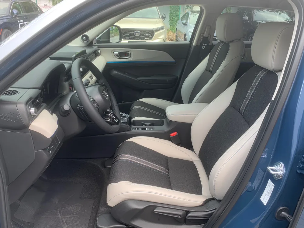HR-V 1.5 i-MMD HYBRID výbava ADVANCE STYLE automat eCVT po Facelifte! - SKLADOM, K ODBERU! AKCIA! HR-V S FINANČNOU ZĽAVOU AŽ 5 120 € s DPH!!! - fotografia 12