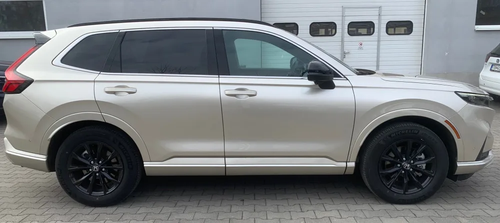 NOVÉ CR-V 2.0 i-MMD Plug-in Hybrid pohon 4x2 výbava ADVANCE TECH m.r. 2025 - SKLADOM, K ODBERU !!! AKCIA !!! S FINANČNOU ZĽAVOU AŽ 9 500 € s DPH !!! PREDVÁDZACIE VOZIDLO s nájazdom len 50 km !!! - fotografia 3