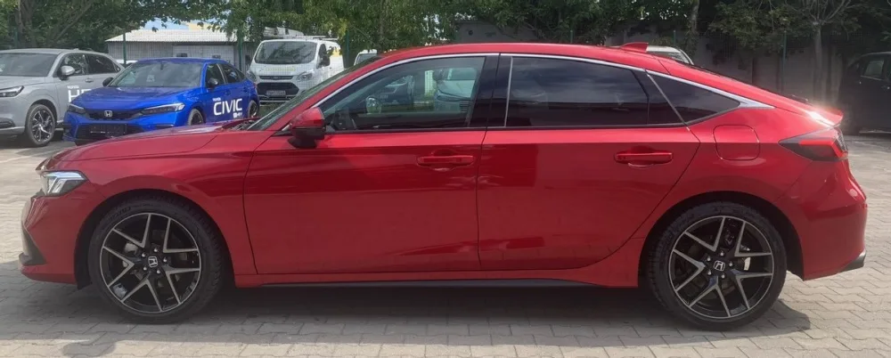 HONDA CIVIC 2.0 I-MMD HYBRID výbava ADVANCE automat - SKLADOM, K ODBERU !!! AKCIA !!! S FINANČNOU ZĽAVOU AŽ 8 000 € s DPH!!! POSLEDNÝ KUS V UVEDENEJ AKČNEJ CENE!!! - fotografia 3