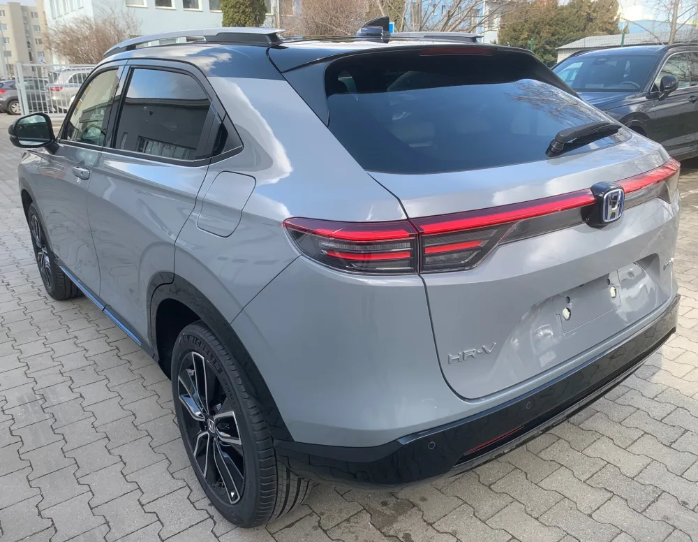 HR-V 1.5 i-MMD HYBRID výbava ADVANCE STYLE automat eCVT po Facelifte!!! - SKLADOM, K ODBERU!!! AKCIA!!! HR-V S FINANČNOU ZĽAVOU AŽ 4 700 € s DPH !!! - fotografia 8