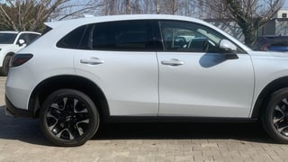 NOVINKA ZR-V 2.0 i-MMD HYBRID výbava ADVANCE automat 2026 - SKLADOM, K ODBERU !!! AKCIA !!! ZR-V S FINANČNOU ZĽAVOU 5 180 € s DPH !!! - náhľad 3