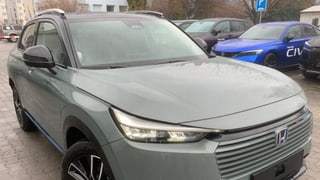 HR-V 1.5 i-MMD HYBRID výbava ADVANCE STYLE automat eCVT po Facelifte!!! - SKLADOM, K ODBERU!!! AKCIA!!! HR-V S FINANČNOU ZĽAVOU AŽ 4 700 € s DPH!!! - náhľad 11