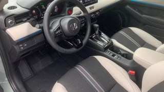 HR-V 1.5 i-MMD HYBRID výbava ADVANCE STYLE automat eCVT po Facelifte!!! - SKLADOM, K ODBERU!!! AKCIA!!! HR-V S FINANČNOU ZĽAVOU AŽ 4 700 € s DPH!!! - náhľad 14