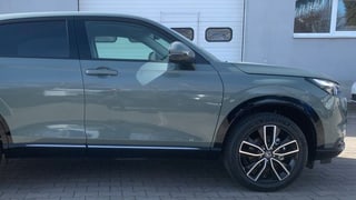 HR-V 1.5 i-MMD HYBRID výbava ELEGANCE automat eCVT po Facelifte!!! - SKLADOM, K ODBERU!!! AKCIA!!! HR-V S FINANČNOU ZĽAVOU AŽ 4 300 € s DPH!!! - náhľad 3