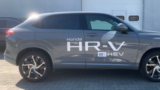 HR-V 1.5 i-MMD HYBRID výbava ADVANCE PLUS automat eCVT po Facelifte! - SKLADOM, K ODBERU!!! AKCIA!!! PREDVÁDZACIE VOZIDLO S FINANČNOU ZĽAVOU AŽ 7 820 € s DPH !!! - náhľad 3
