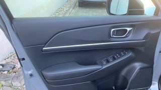 HR-V 1.5 i-MMD HYBRID výbava ADVANCE PLUS automat eCVT po Facelifte! - SKLADOM, K ODBERU!!! AKCIA!!! PREDVÁDZACIE VOZIDLO S FINANČNOU ZĽAVOU AŽ 7 820 € s DPH !!! - náhľad 12