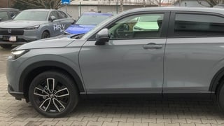 HR-V 1.5 i-MMD HYBRID výbava ELEGANCE automat eCVT po Facelifte!!! - SKLADOM, K ODBERU!!! AKCIA!!! HR-V S FINANČNOU ZĽAVOU AŽ 4 620 € s DPH!!! - náhľad 3